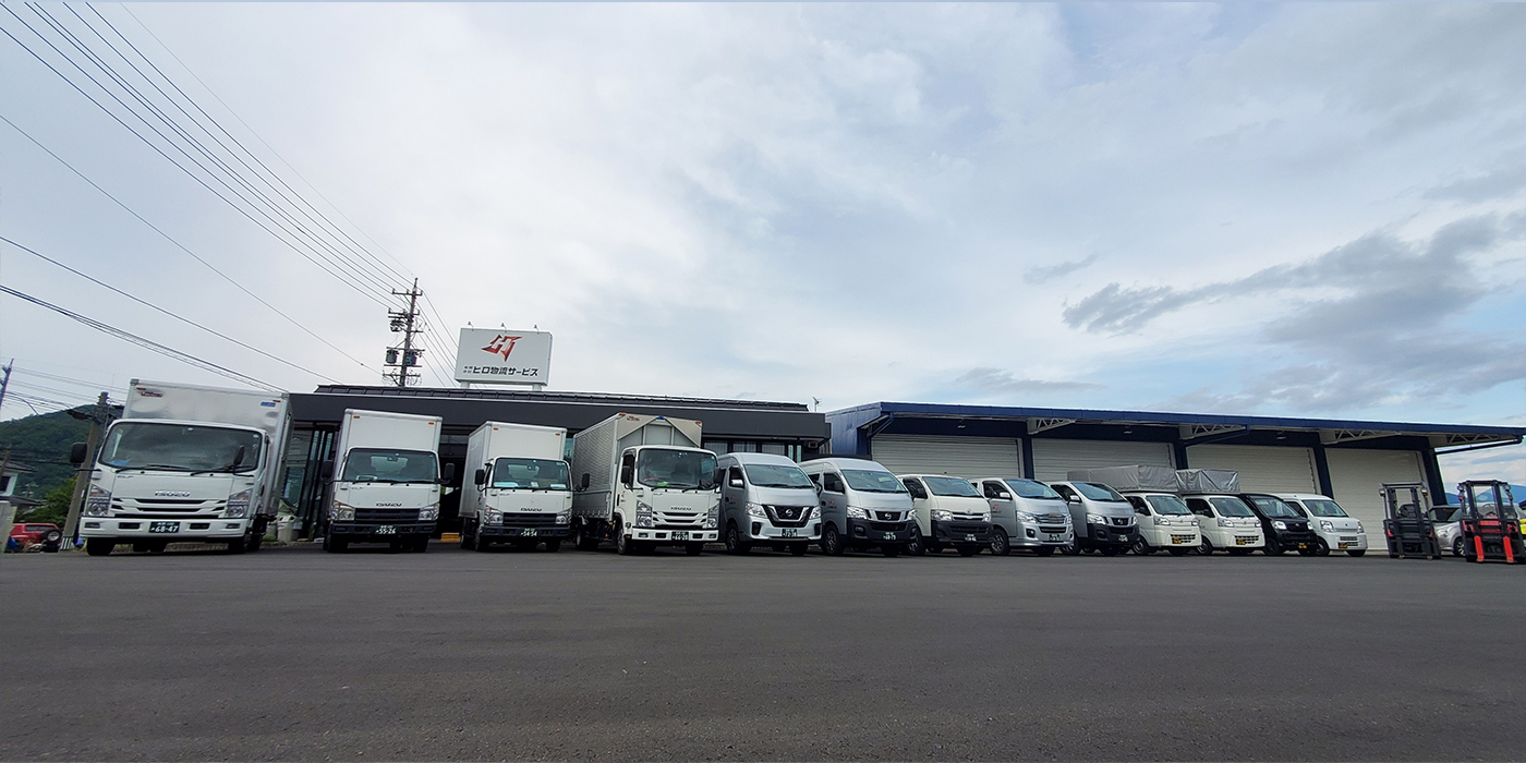 トラック並べた写真2